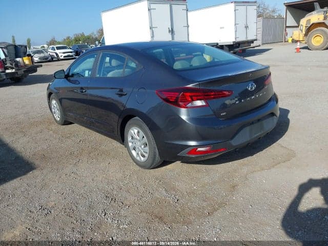 2020 HYUNDAI ELANTRA SE 3