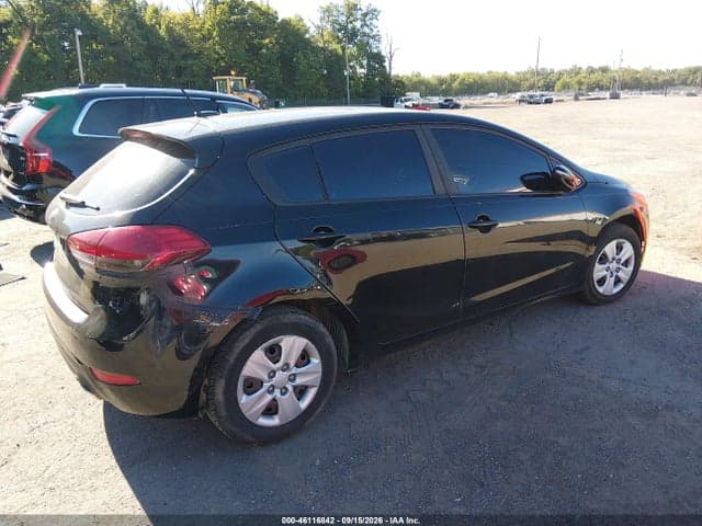 2017 KIA FORTE LX 4