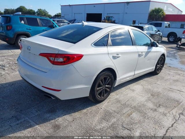 2017 HYUNDAI SONATA SE 4