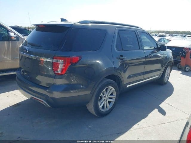 2017 FORD EXPLORER XLT 4