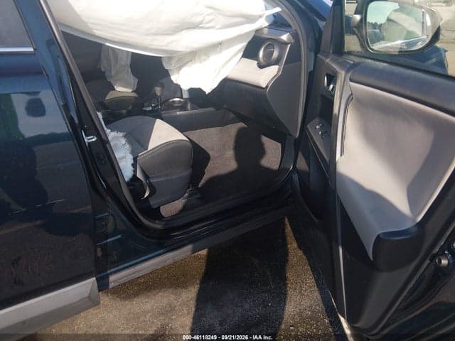 2018 TOYOTA RAV4 XLE 5