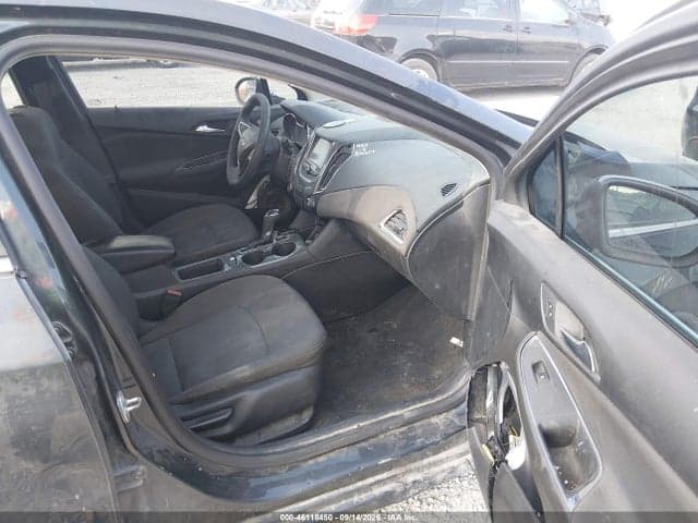 2017 CHEVROLET CRUZE LT AUTO 5