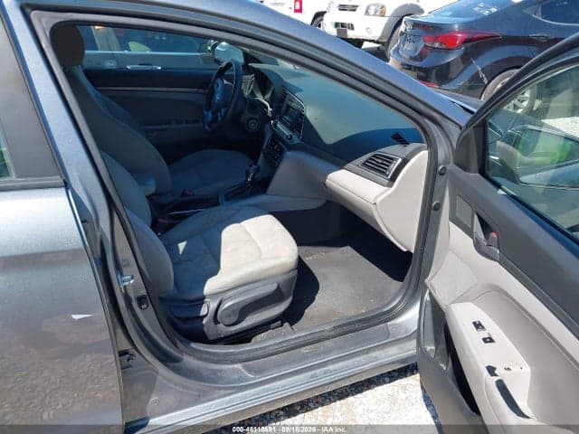 2017 HYUNDAI ELANTRA SE 5