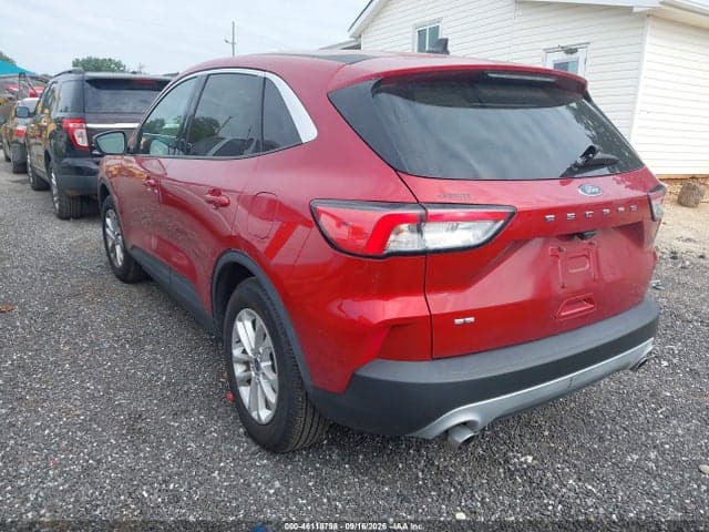 2021 FORD ESCAPE SE 3