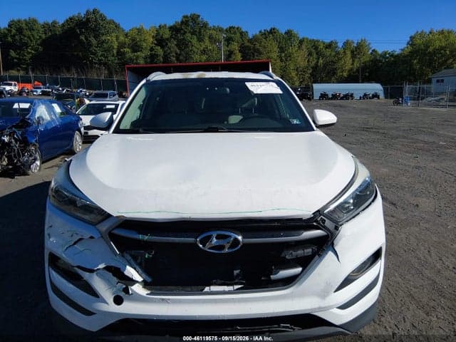 2017 HYUNDAI TUCSON SE 12