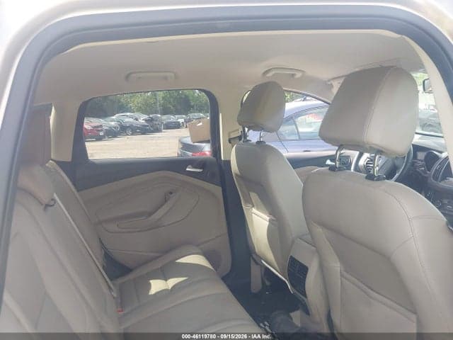 2017 FORD ESCAPE TITANIUM 8