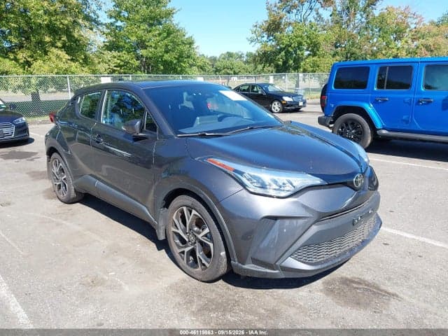 2021 TOYOTA C-HR XLE 1