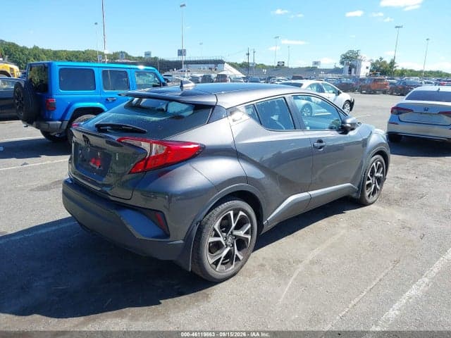 2021 TOYOTA C-HR XLE 4