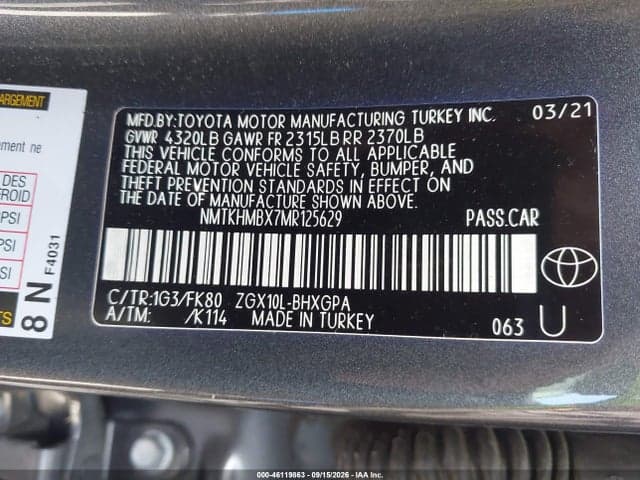 2021 TOYOTA C-HR XLE 9