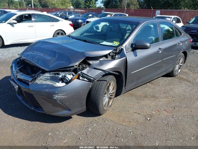 2017 TOYOTA CAMRY SE 2