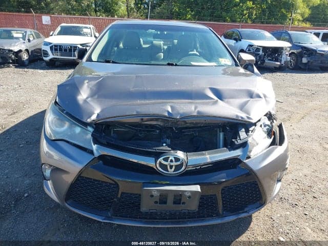 2017 TOYOTA CAMRY SE 12