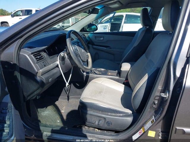 2017 TOYOTA CAMRY SE 5