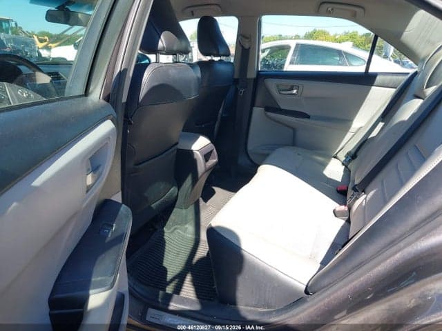 2017 TOYOTA CAMRY SE 8