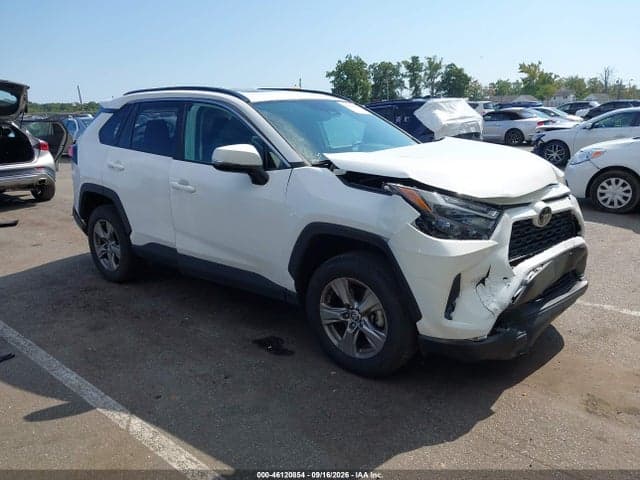 2023 TOYOTA RAV4 XLE 1