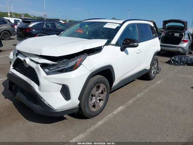 2023 TOYOTA RAV4 XLE 2