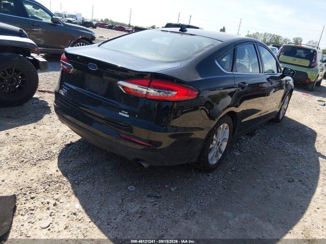 2019 FORD FUSION SE 4