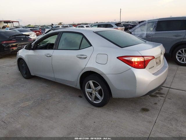 2019 TOYOTA COROLLA LE 3
