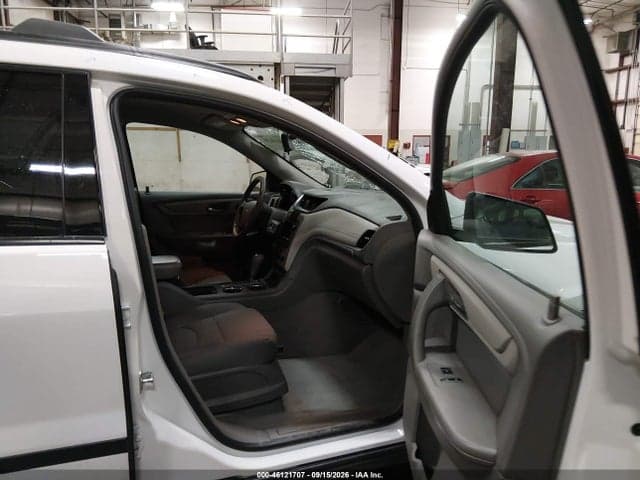 2017 CHEVROLET TRAVERSE LS 5