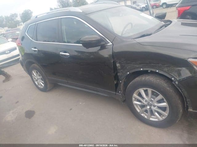 2017 NISSAN ROGUE SV 6
