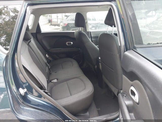 2019 KIA SOUL + 8