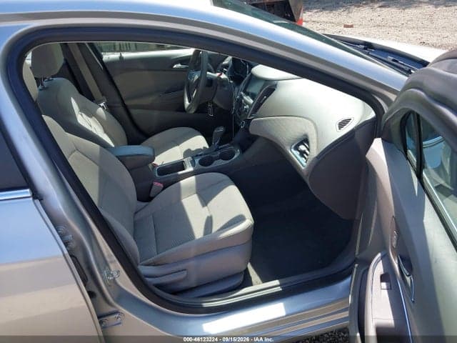 2018 CHEVROLET CRUZE LT AUTO 5