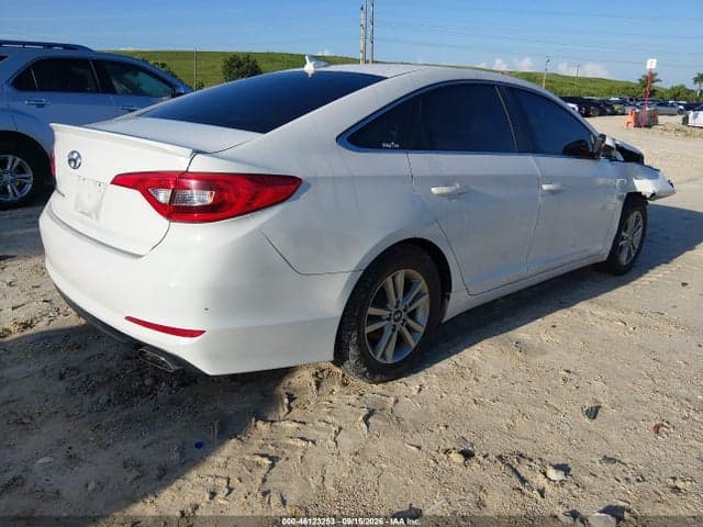 2017 HYUNDAI SONATA SE 4
