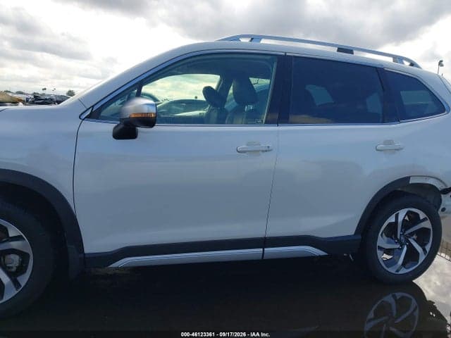 2023 SUBARU FORESTER TOURING 15