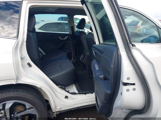 2023 SUBARU FORESTER TOURING 8