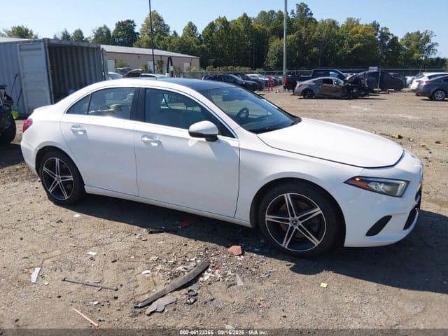 2019 MERCEDES-BENZ A 220