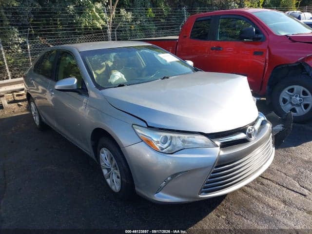 2017 TOYOTA CAMRY LE 1