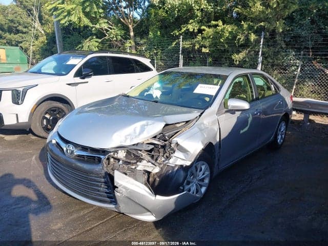 2017 TOYOTA CAMRY LE 6