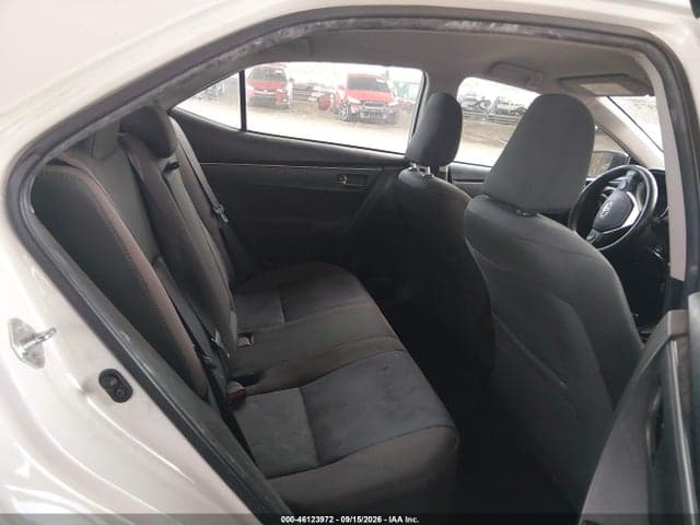 2018 TOYOTA COROLLA LE 8
