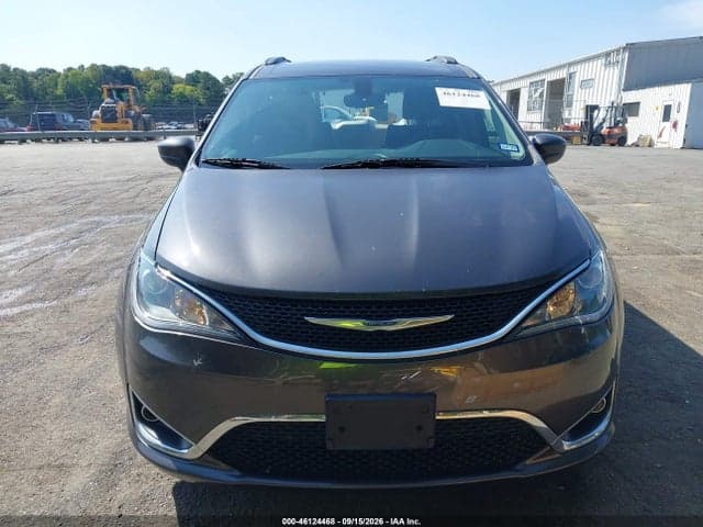 2017 CHRYSLER PACIFICA TOURING-L 12