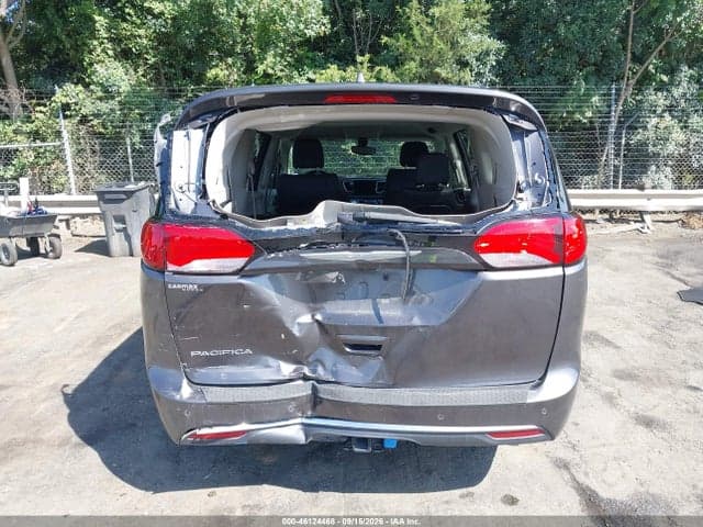 2017 CHRYSLER PACIFICA TOURING-L 6
