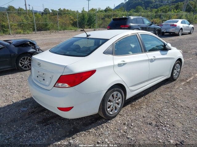 2017 HYUNDAI ACCENT SE 4