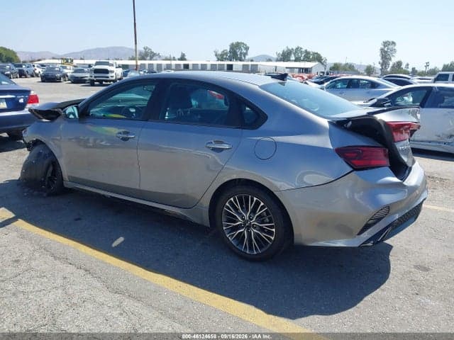 2023 KIA FORTE GT-LINE 3