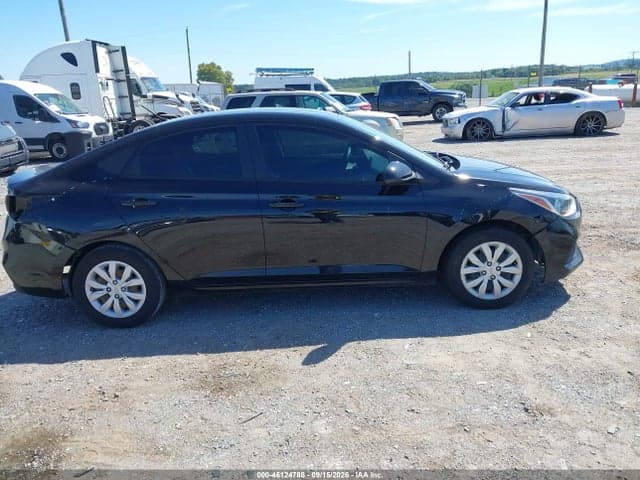 2021 HYUNDAI ACCENT SE 13