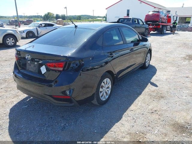 2021 HYUNDAI ACCENT SE 4