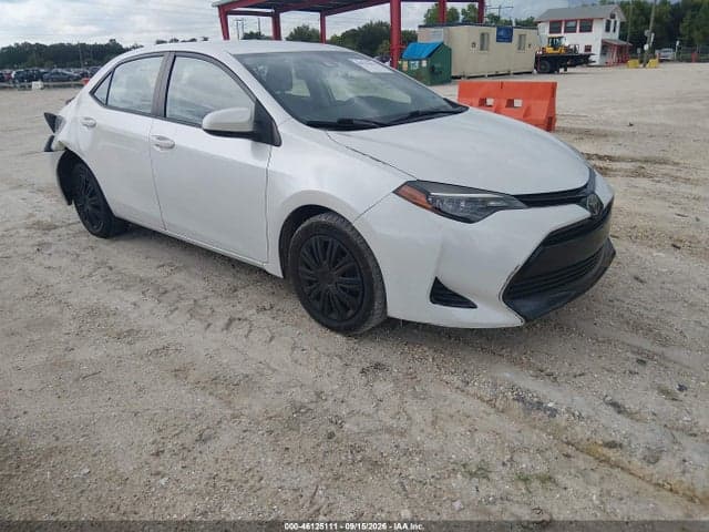 2017 TOYOTA COROLLA LE 1