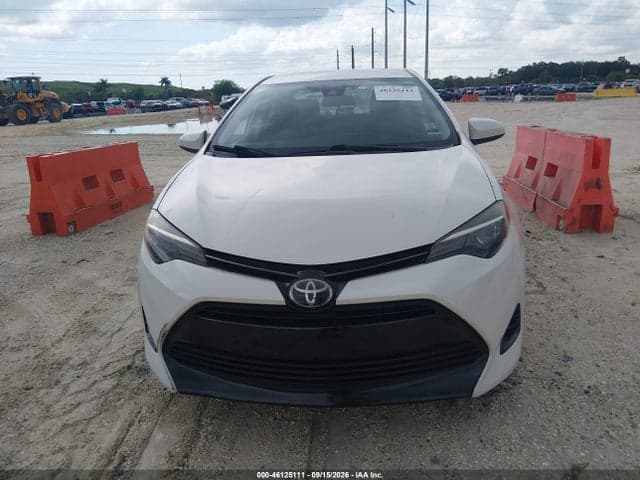 2017 TOYOTA COROLLA LE 12