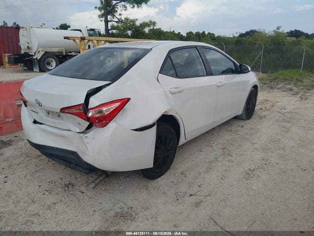 2017 TOYOTA COROLLA LE 4