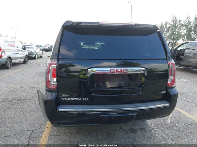 2017 GMC YUKON XL DENALI 18