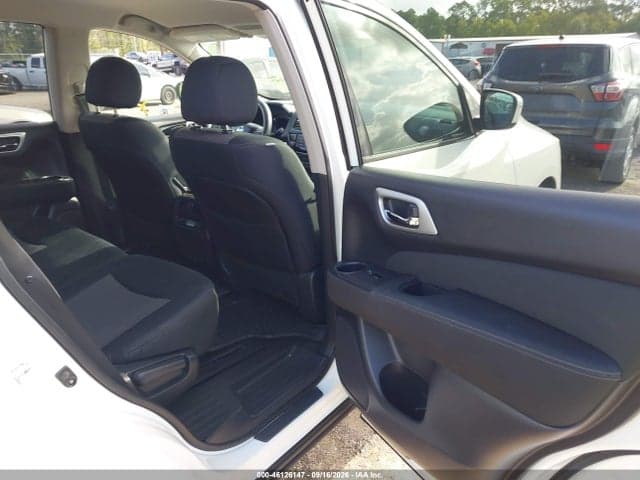 2017 NISSAN PATHFINDER S 8