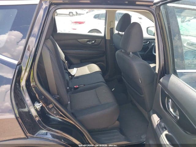 2018 NISSAN ROGUE S 8