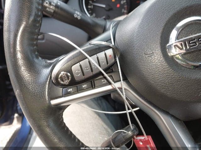 2017 NISSAN ROGUE SV 11