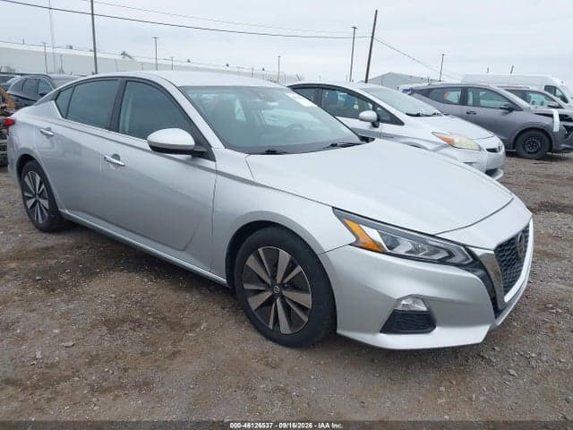 2022 NISSAN ALTIMA SV FWD