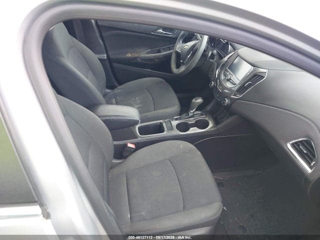 2017 CHEVROLET CRUZE LT AUTO 5
