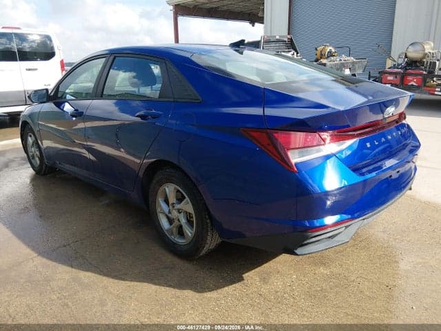2021 HYUNDAI ELANTRA SE 3
