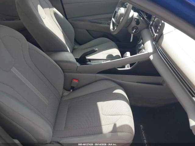 2021 HYUNDAI ELANTRA SE 5