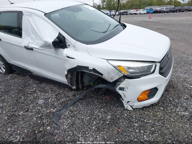 2017 FORD ESCAPE S 6